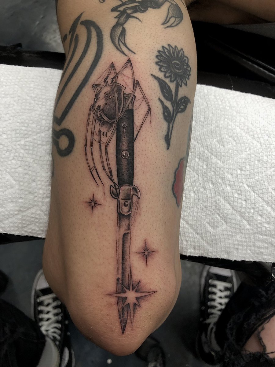 boyharsherlvr's tweet image. I went off