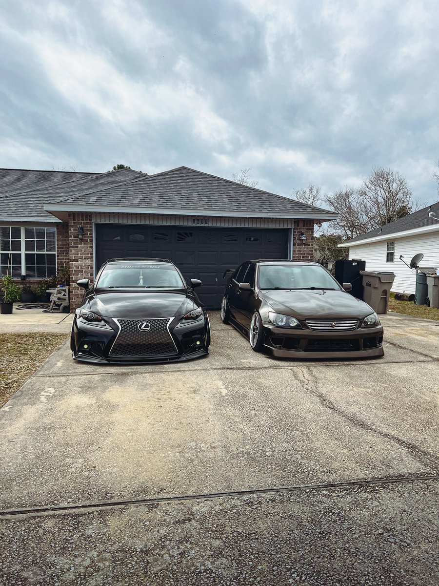 eyereejay's tweet photo. I am very happy to own both of my favorite cars. More to come in the future 🤍 https://t.co/xbVRFFlJCK