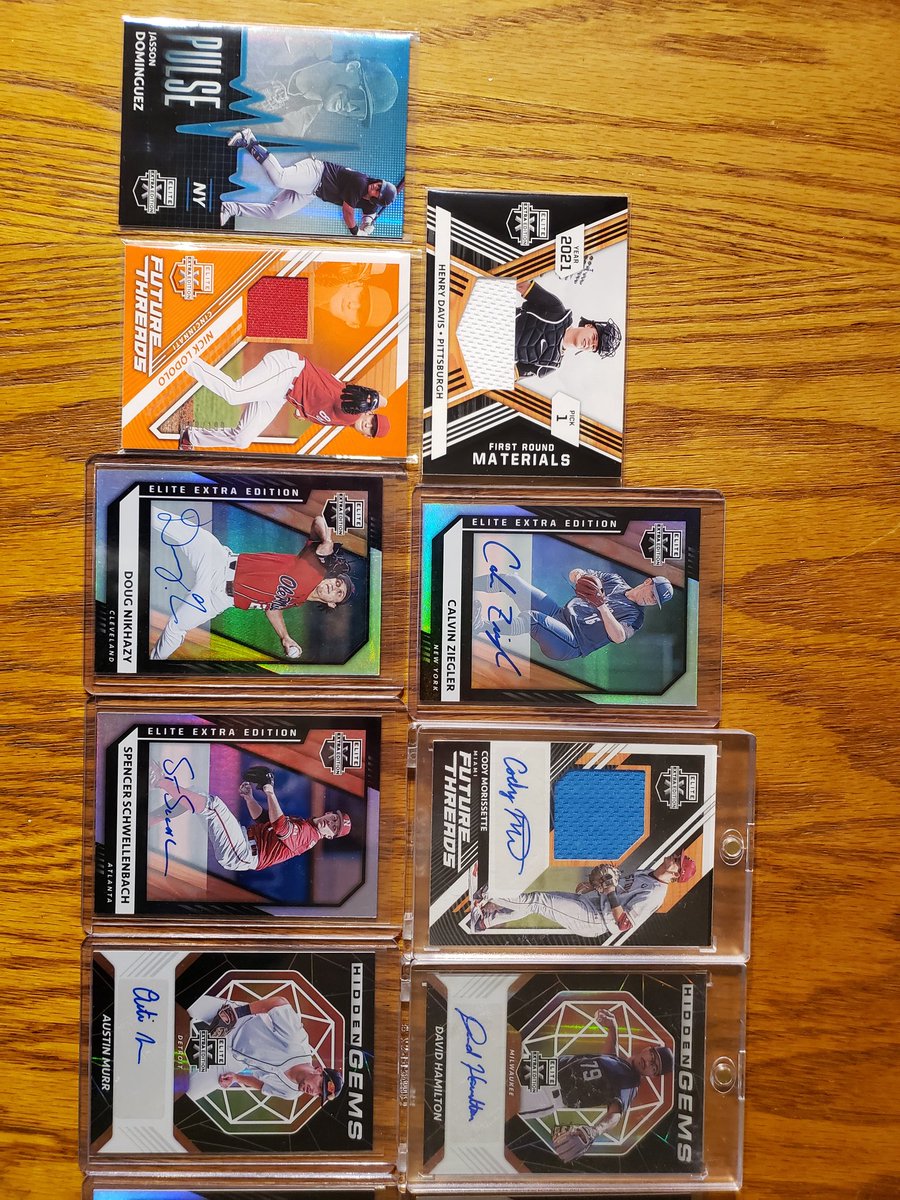 #SmokeBreaks / Mitch Mazur tweet media