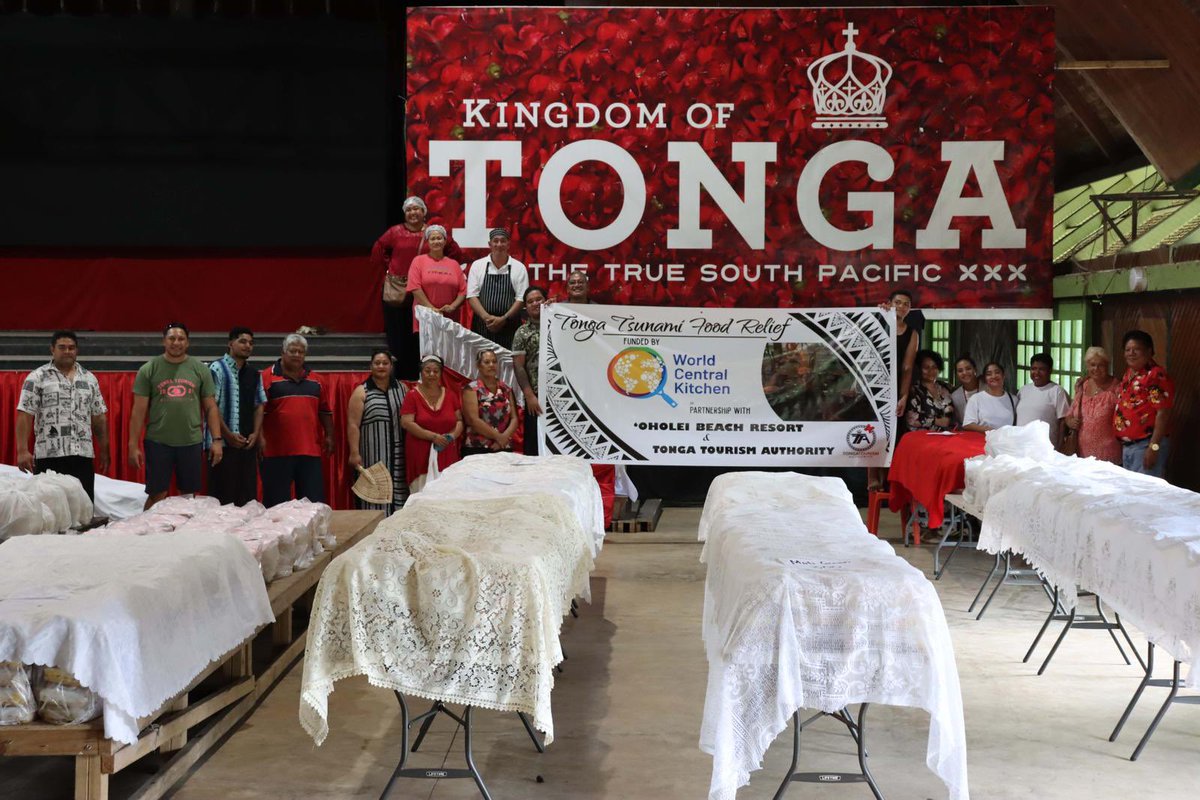 chefjoseandres's tweet photo. .@WCKitchen arrived today to Tonga delivering dry goods, solar lamps etc and we’ve been producing meals with many local restaurants for few days already…..we are next to your people….thanks for what you are doing #ChefsForTonga https://t.co/e47N5dfoTI