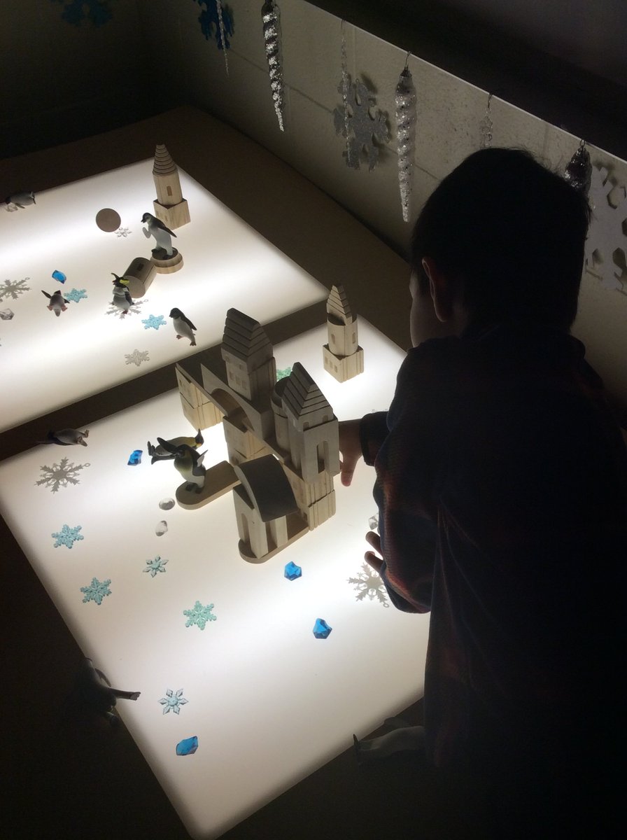 IRECPreK's tweet image. 🐧💡"Penguin Empire" Small World Play💡🐧 Playing at our @naturalpod #LightTable has inspired some fun, creative play w/ penguins &amp;amp; special castle-themed blocks! Growing language skills as we make &amp;amp; tell stories, fueled by our amazing imaginations! #EarlyLearning @IREC1