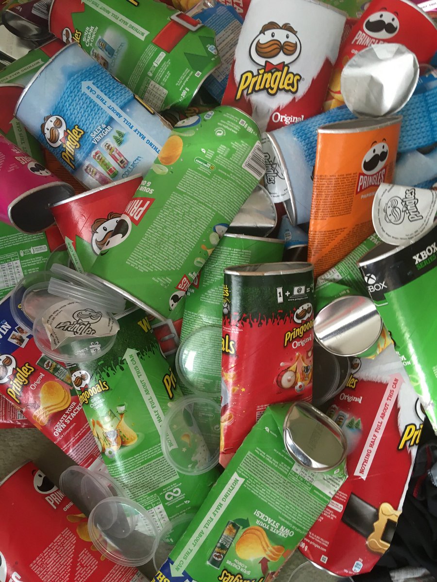 SFDeurope's tweet photo. @palace_wood On Monday we sent a box full with 4kgs of pringles cans! Keep collecting your waste @palace_wood ! https://t.co/UctO2Vs23d