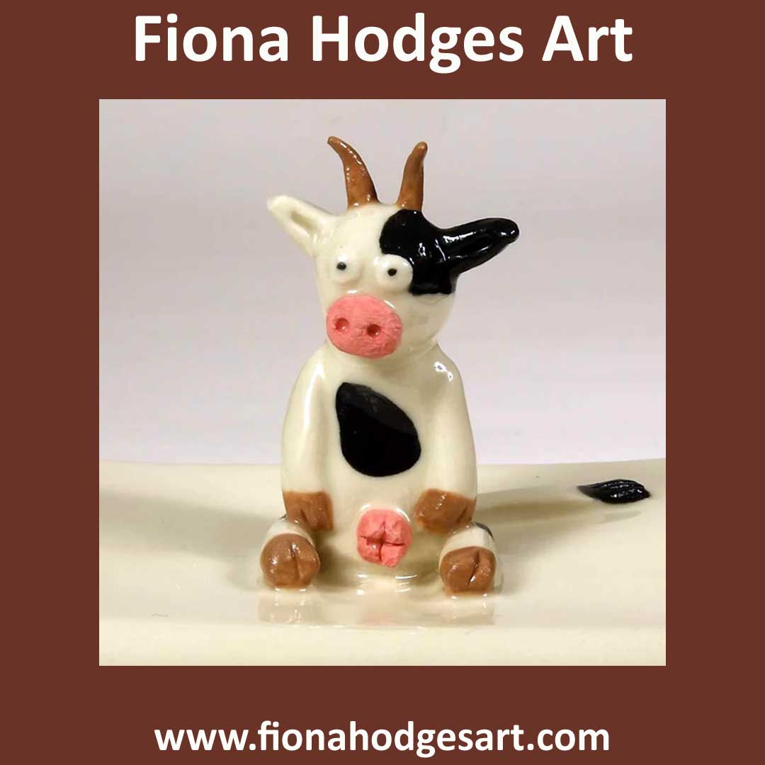 Looking to #butter someone up? Is there a #cow obsessed person in your life? Does #toast feature prominently in your home? Then this #bovine themed #butterdish might just be what the #milkmaid ordered! Click on the link for details.

etsy.com/uk/listing/117…