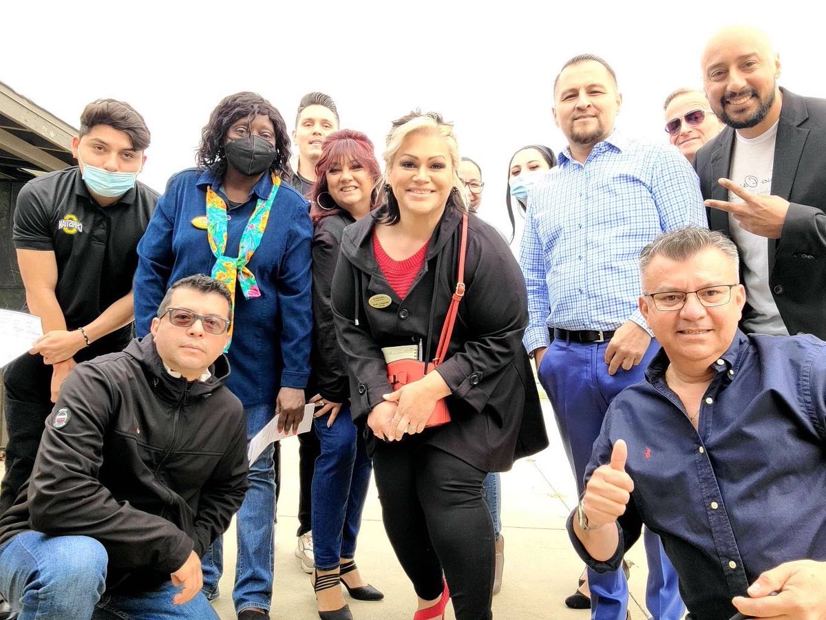 C21PrimeTime's tweet image. Bi-Weekly Field Training Team 👊

Working on being our best so we can better serve You! ☺️

“BE THE BETTER AGENTS IN EVERY SITUATION!!” 

Are you getting the training you need to Be a Better Agent?

#fieldtraining #beastmodeon #relentless #c21primetimerealtors #century21 #work