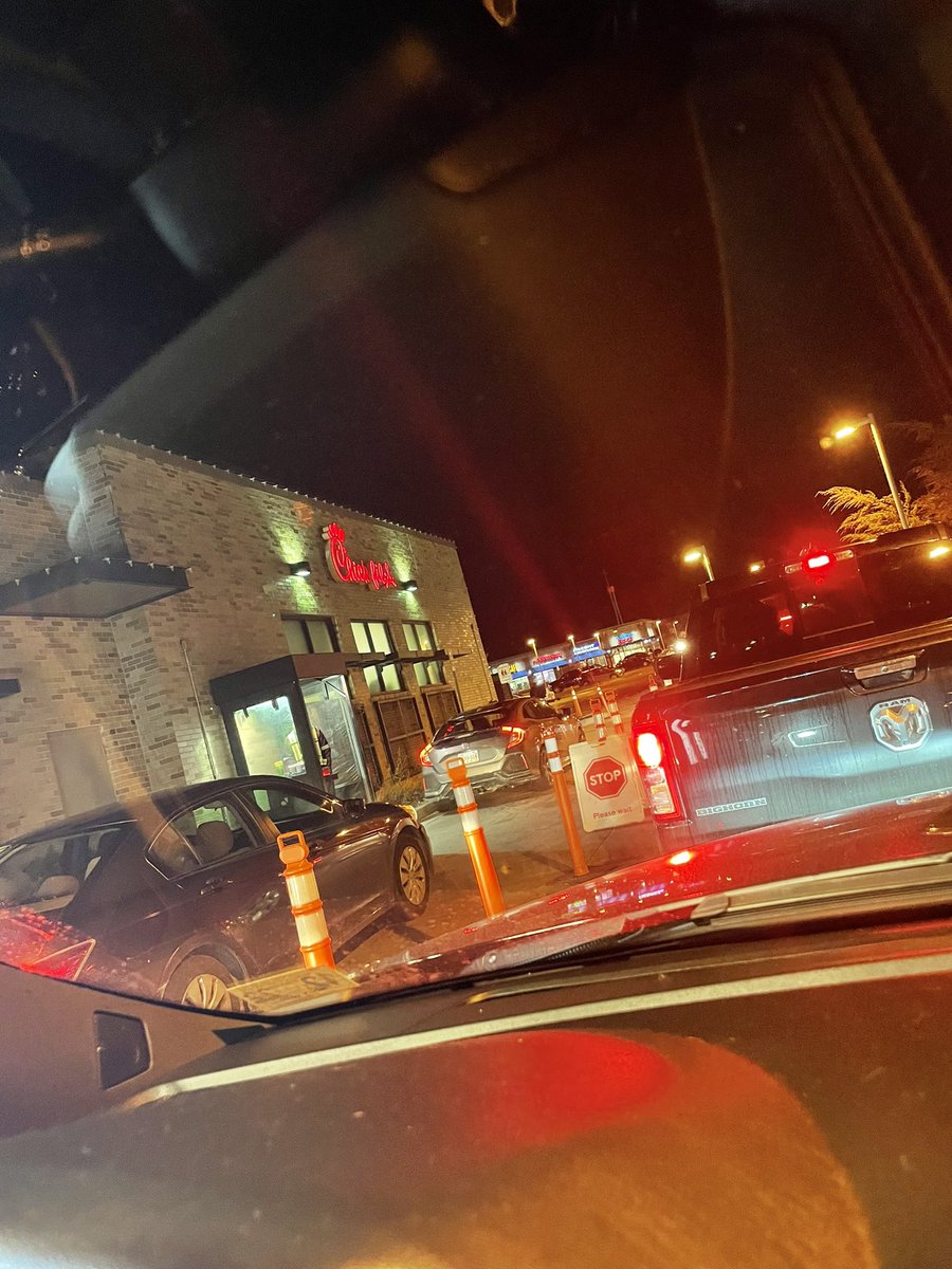 MrsCaulder's tweet photo. Donโt forget about #Monty Spirit night at chick fil a in Dumfries!!! #supportourschool #dontcook #bestchickenever #wafflefries #loveussomechickfila https://t.co/7whcO8po5Q