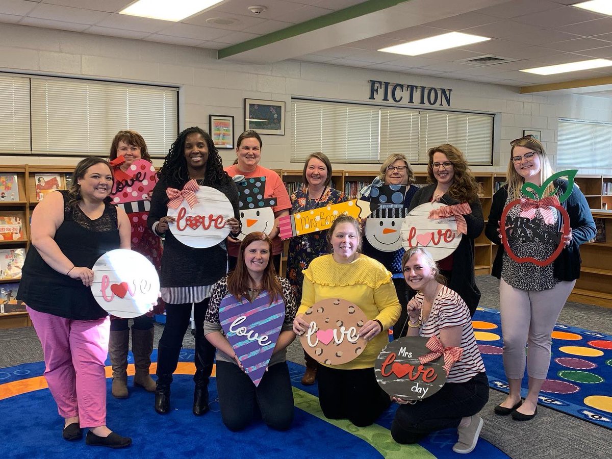 MrsLindsayMcKay's tweet photo. Today was a great day of teaching and learning @NewProspectElem! We hosted Strokes and Strategies this afternoon to celebrate our teachers &amp; the amazing strategies they use in their classrooms everyday! We had so much fun!!! #teacha5 #celebrateteachers @AndersonFive https://t.co/hyK9Lo0Om1