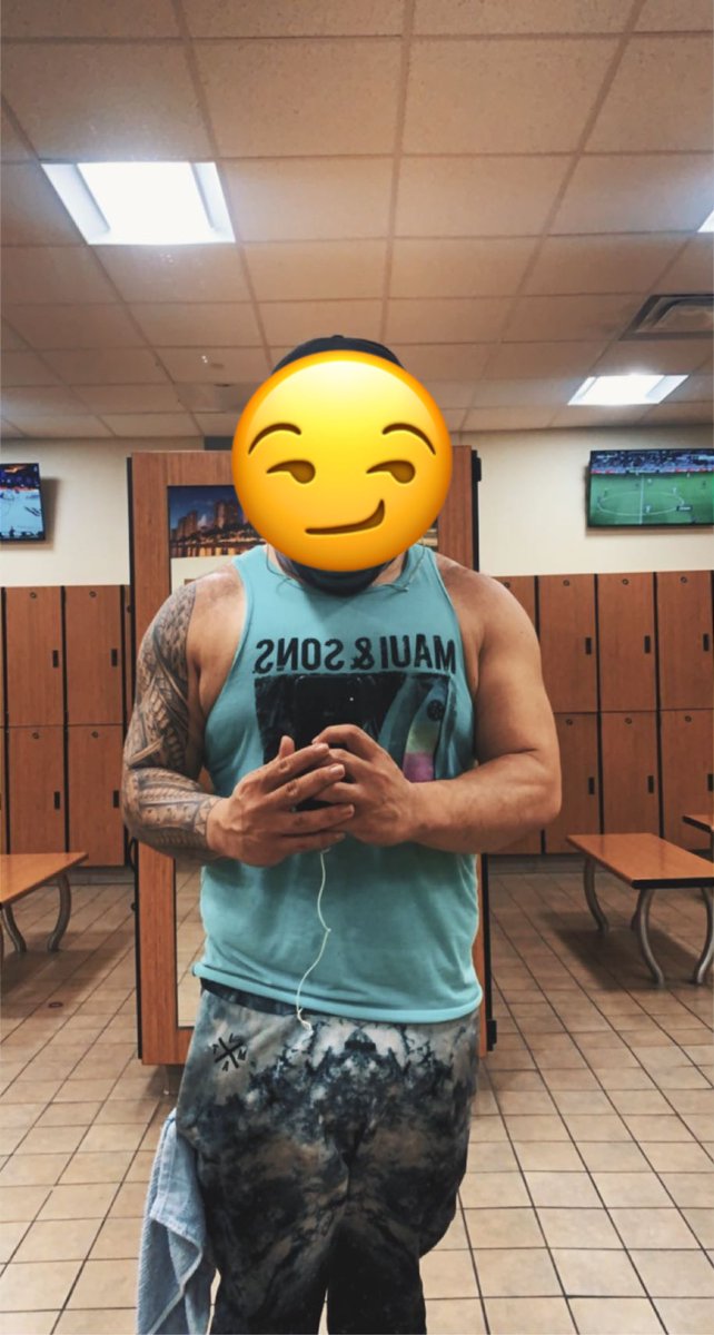 daddysammzie's tweet photo. Yeah it’s me. But none of y’all get the privilege of seeing my face. Only my baby get to see https://t.co/fx5LkD4q9T