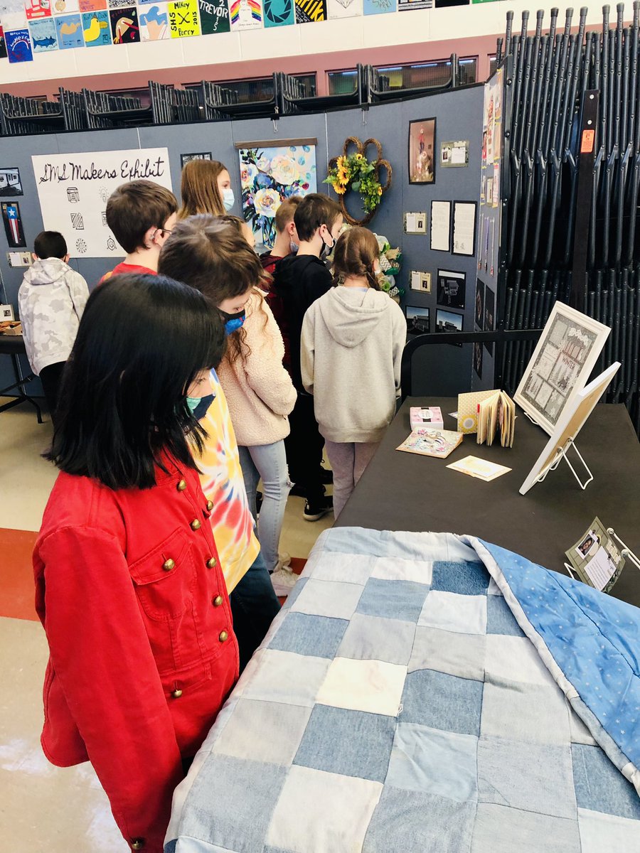 MsMcLeanArtroom's tweet photo. The grand opening of the inaugural SMS Makers Exhibit was a success! I look forward to seeing this grow 🎨 #SMSart #WeAreConval #MsMcleansArtroom https://t.co/ji6imbjv9u
