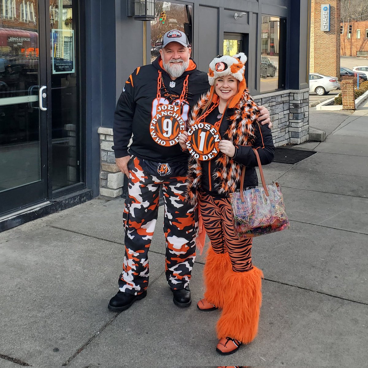 Sadie_Boyle's tweet photo. Send Dad &amp; I to the Super Bowl!!! #WhoDey https://t.co/3CIpDyQJRI