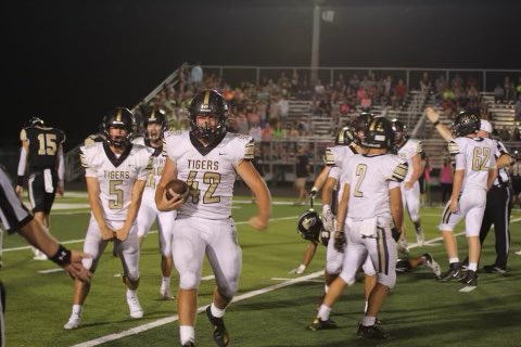 Officially committing tomorrow!! Super blessed and excited to play at the next level. In the library tomorrow @ 2:30. #Lyonway <a href="/trickymay21/">Ricky May</a> <a href="/IanLeib/">Coach Ian Leib</a> <a href="/LyonHBC/">Chris Douglas 🏈</a> <a href="/_Lyon_Football/">Lyon Scots Football</a>