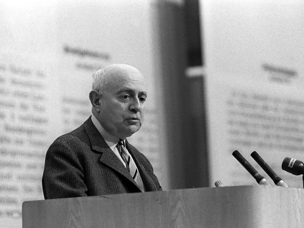 Adorno’s damaged life
Seventy years after its publication, Theodor Adorno's Minima Moralia is a warning against resurgent fascism ...  buff.ly/3ukpgqy