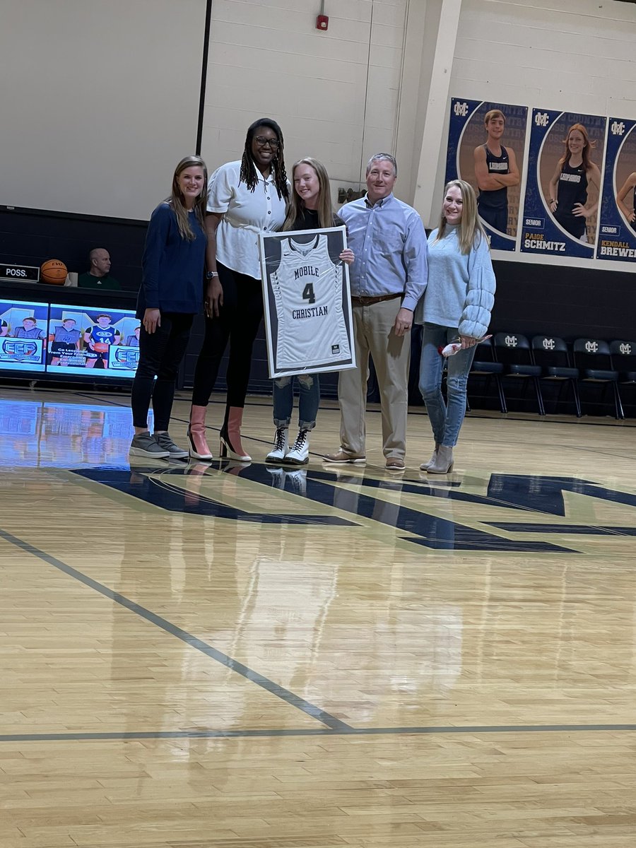 MCLadyLeopards's tweet photo. Thank You Caitlin Hardy for your love and dedication toward MCS Girls Basketball! We know you will go on and do a many great things! #SeniorNight #SoloSenior #4 #MCSGirlsBasketball https://t.co/7wJSqdhDlx