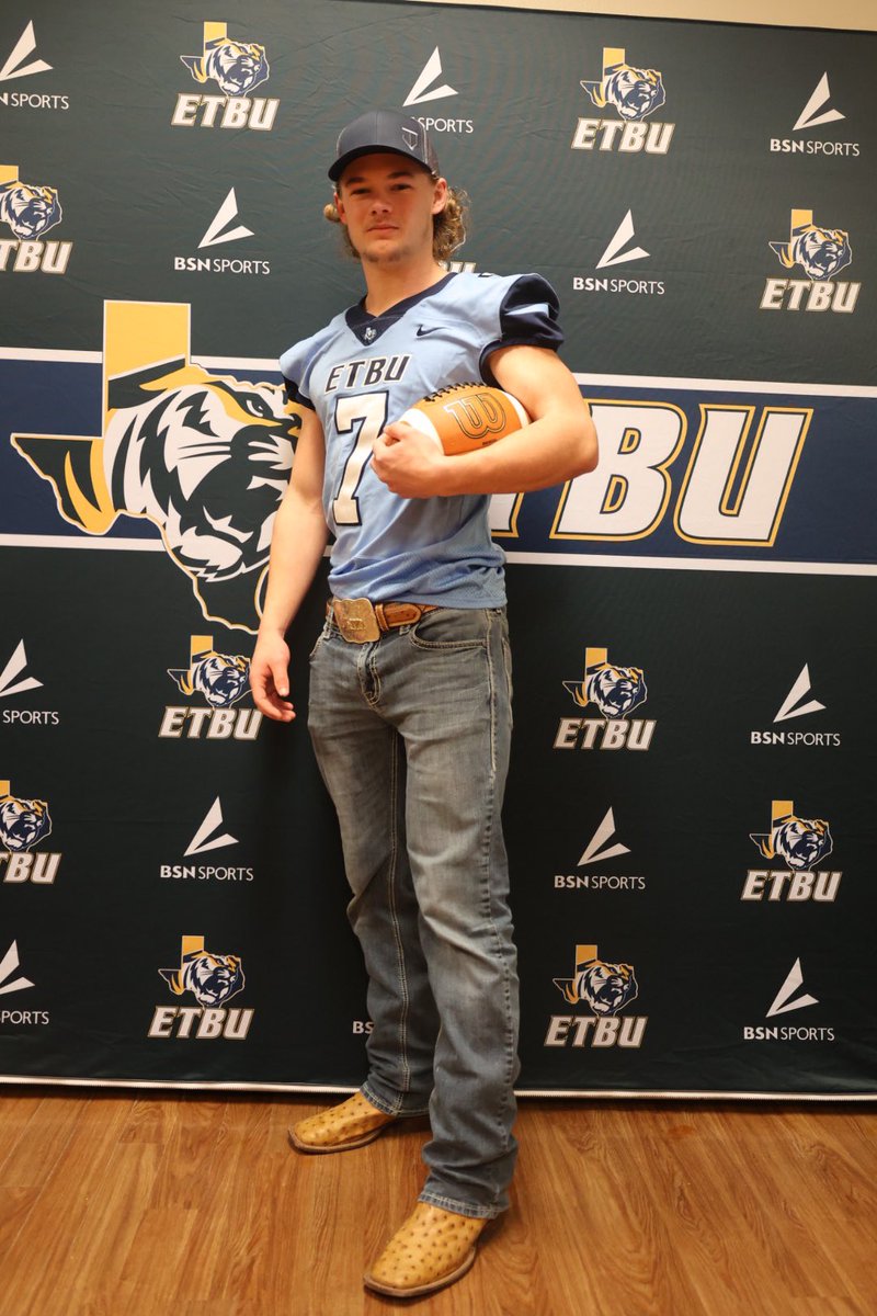 Mattflem7's tweet photo. Amazing day at ETBU thank you @jkcoachc94 for the invite! https://t.co/2yTozVABNM