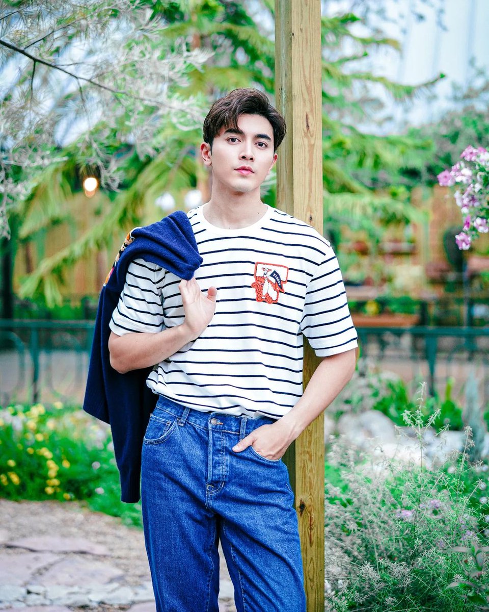 P_Nawasch's tweet photo. สวัสดีปีเสือ เศษใจเหลือๆขอเราได้ป่ะ? 🐯😅
ต้อนรับปีเสือแบบคูลๆ กับ ZARA CNY Collection แบบจัดเต็มได้แล้วที่ shop ZARA ทุกสาขาและทางออนไลน์ https://t.co/FLf3mQ3t1Y
#ZARA #ZARATHAILAND #ZARACNYCOLLECTION
#pon_nawaschnnawa 
#Pon_nawasch https://t.co/e3Lc2CClzW