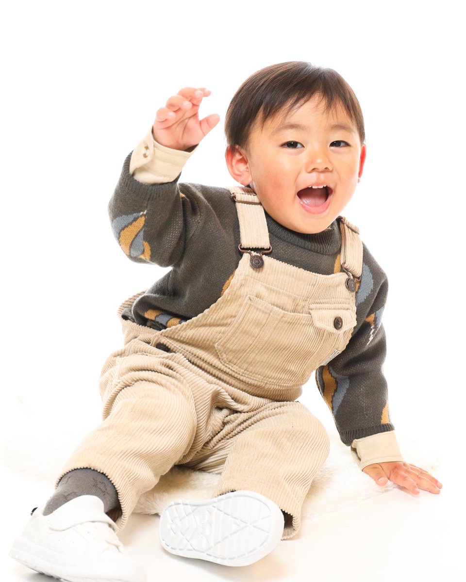 a_capital's tweet photo. 採用されなかったいわゆるボツ写真
１秒も止まらなかった彼をしっかり写真におさめてくれる
カメラマンさんにはいつも感謝と尊敬！
ありがとうございます😭

#永絃
#２歳４ヶ月
#スチール
#キッズ時計 https://t.co/os15532SEv