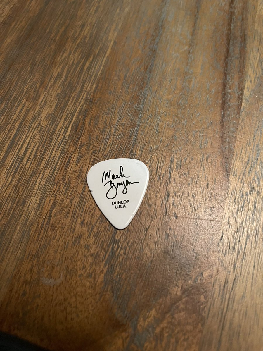 LeapDayBaby92's tweet image. It only took 9 Hootie concerts but I finally caught one of @MarkBryanMusic picks. You guys killed it #HootieFest 

See ya at the next #MondayAfterTheMasters