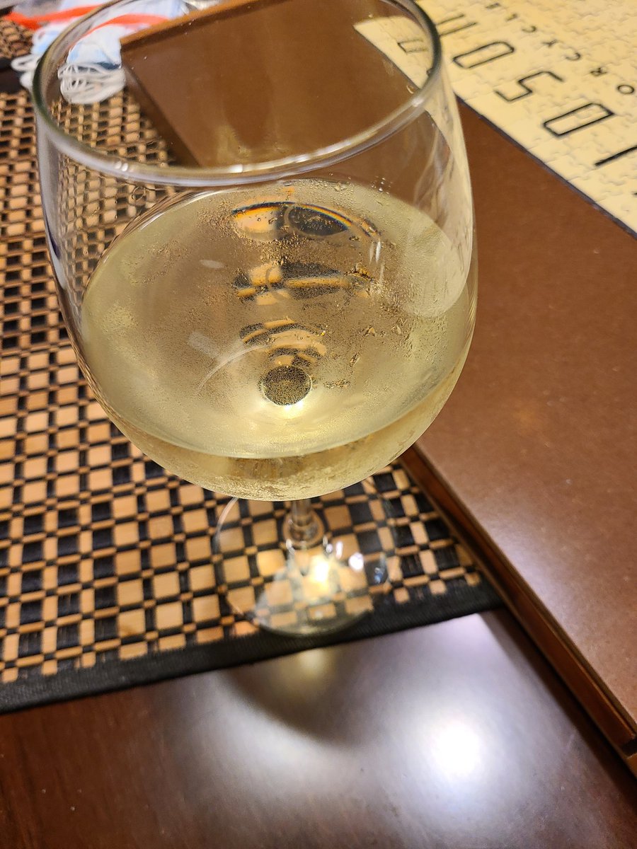 AlmightyOver25s's tweet photo. When your Governor has declared your state a Disaster area due to approaching snow storm, but your boss in a whole other state on vacation says you have to be in the office. Wow...a 10 am start is so generous. #TwatWaffle #ReadyToQuit https://t.co/ZJpASOlCDu