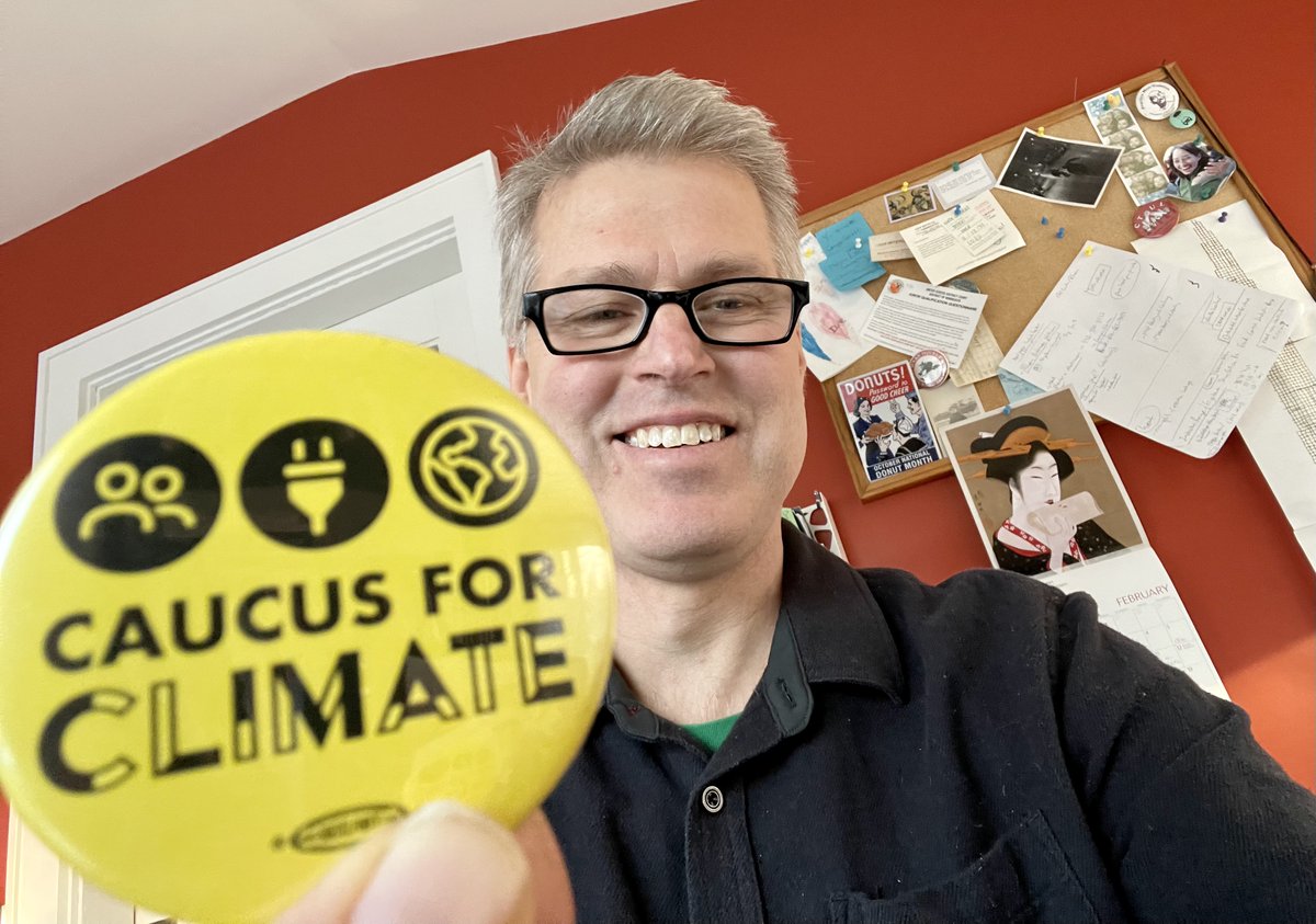 MikeRollin2's tweet photo. It is some dark times but I'm glad I can caucus contactless from home. I'm all in for people, power & planet, & to be delegate for @OmarFatehMN & @MaryMoriarty!
You can still sign up by 9 pm tonight 👉🏼 👉🏼https://t.co/H899eQeDel
#CaucusForClimate #Caucus22MN https://t.co/u2zCssy1s6