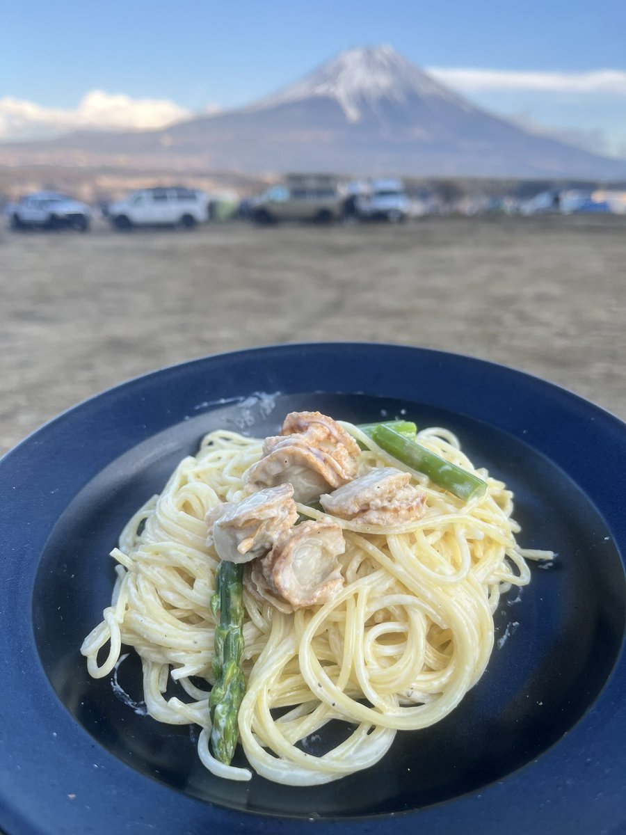 ReisureC's tweet photo. 帆立のレモンクリームパスタ富士山に添えて��

#キャンプ #ふもとっぱら #gooutcamp https://t.co/Wnpm2y7hx0