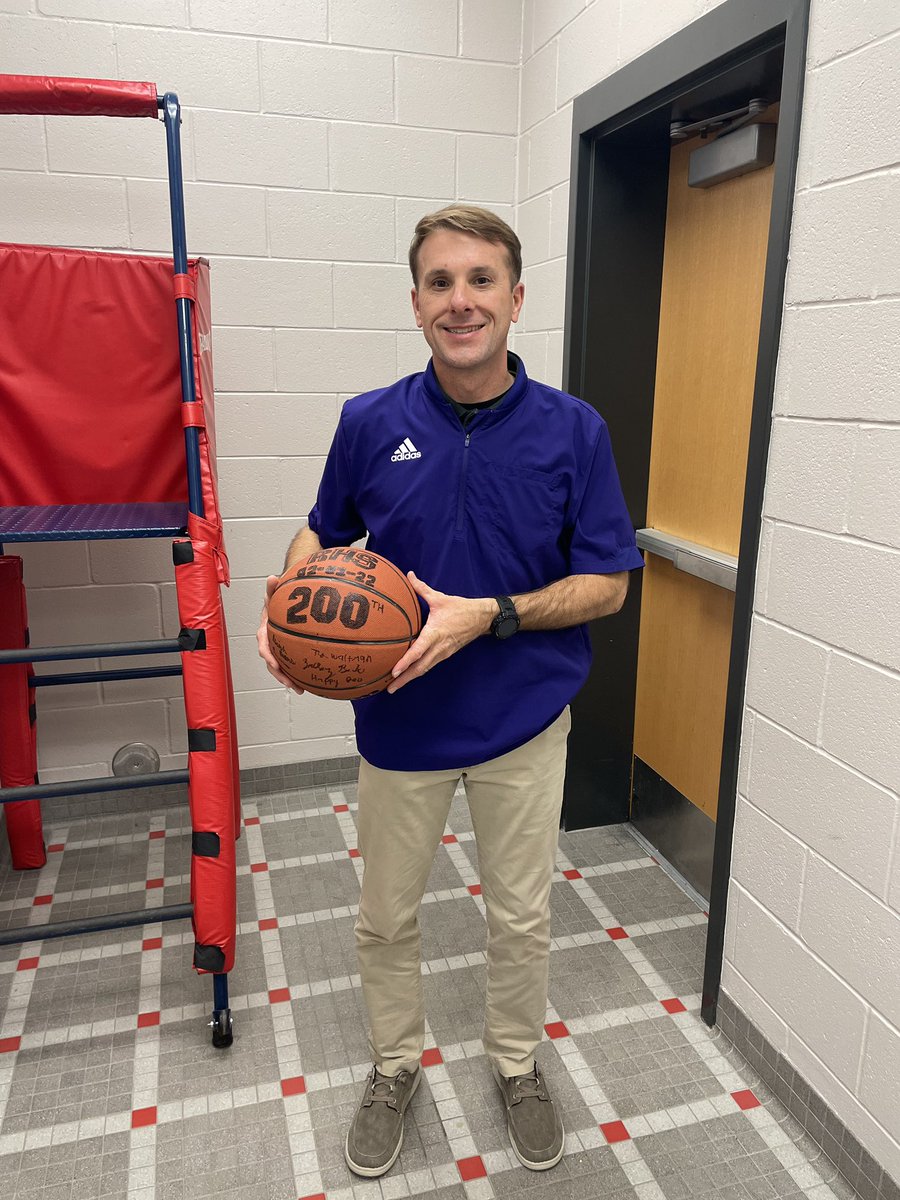 Congratulations Coach Daniel Mitchell on reaching 200 Wins tonight with a road victory over Union!  Eagle Nation is proud of you! Thank you Coach!
