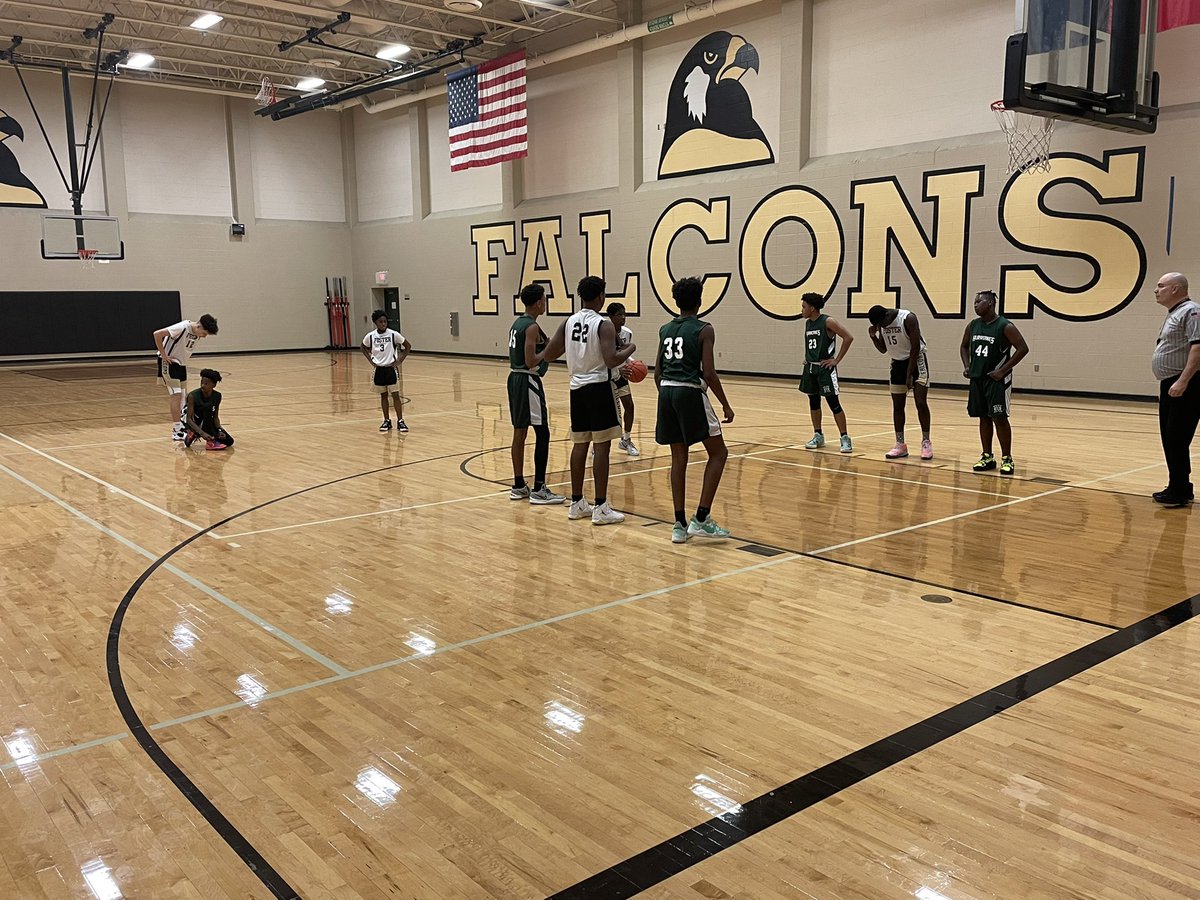 Another nail biter! Congrats to the Freshman White on the 41-40 win vs Hightower.. Great job! #PTN