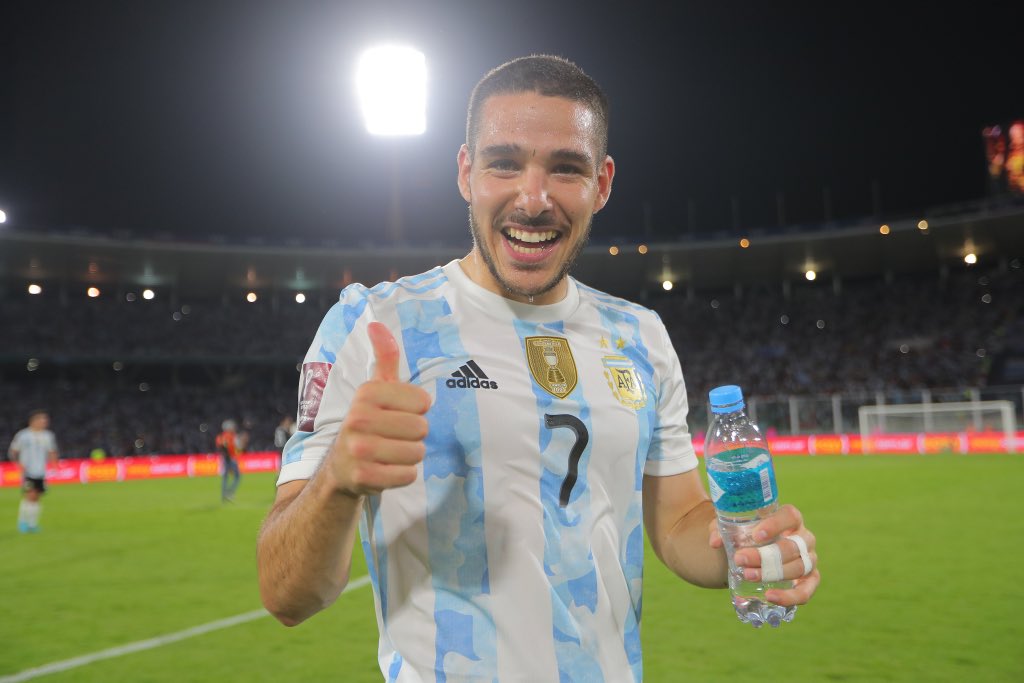 EM10Buendia's tweet photo. Una felicidad indescriptible y mucho orgullo.
Un día que jamás voy olvidar.
Aguante Argentina 💙🤍 https://t.co/s2P7XbC6jR