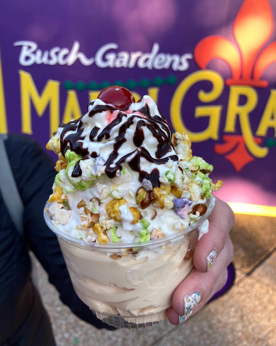 parkchums's tweet photo. Pics from Mardi Gras 2022 at Busch Gardens! 💜💛💚 For the full experience, link to video: https://t.co/bboLj5Ocp2 #parkchums #mardigras #themepark #vlog #vlogger #blog #tampa #celebrate #celebration #food #foodie #fun #adventure #travel #tourist #thingstodo https://t.co/b7gu7Rn69g