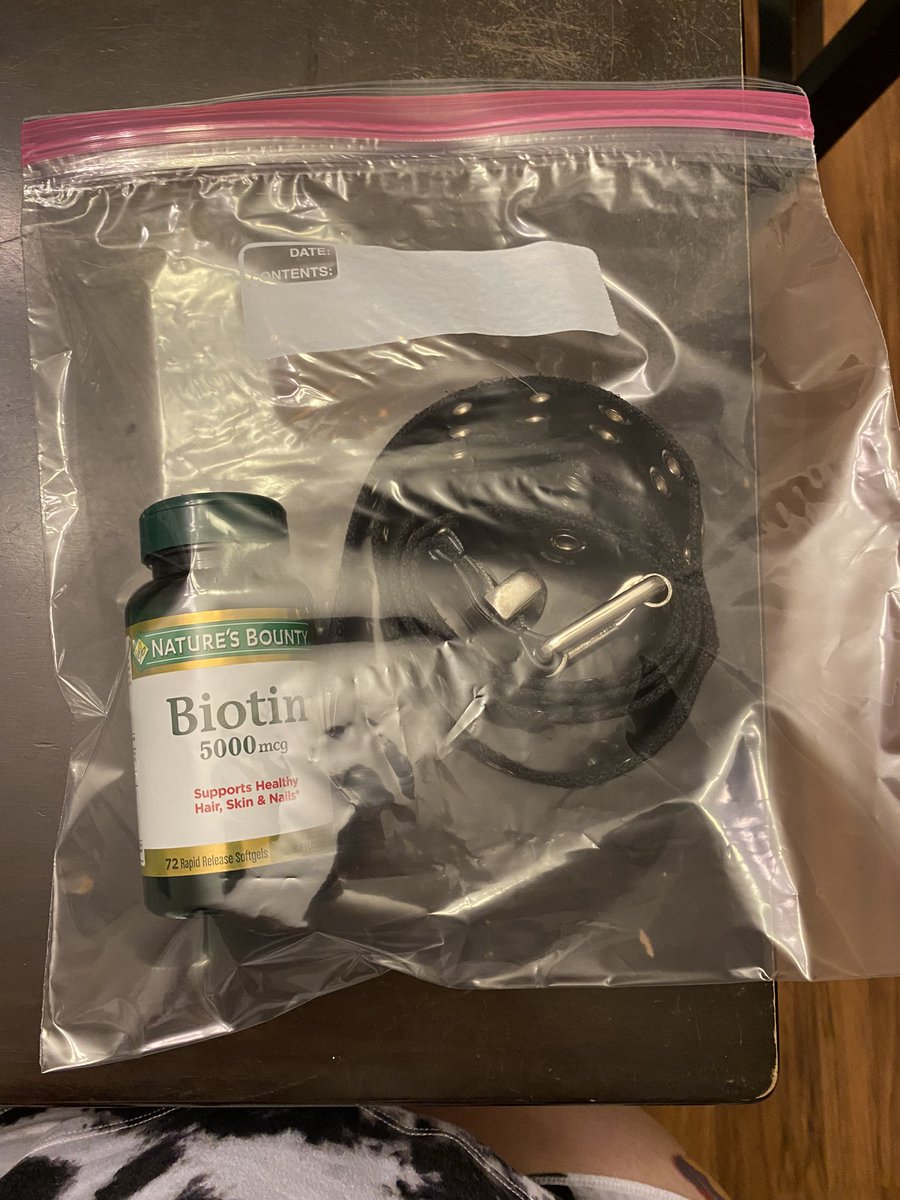 Jadzilla_99's tweet photo. @ChoiceMusicLA Keepin them ziploc fresh 👍 https://t.co/ig7b75IQ4l