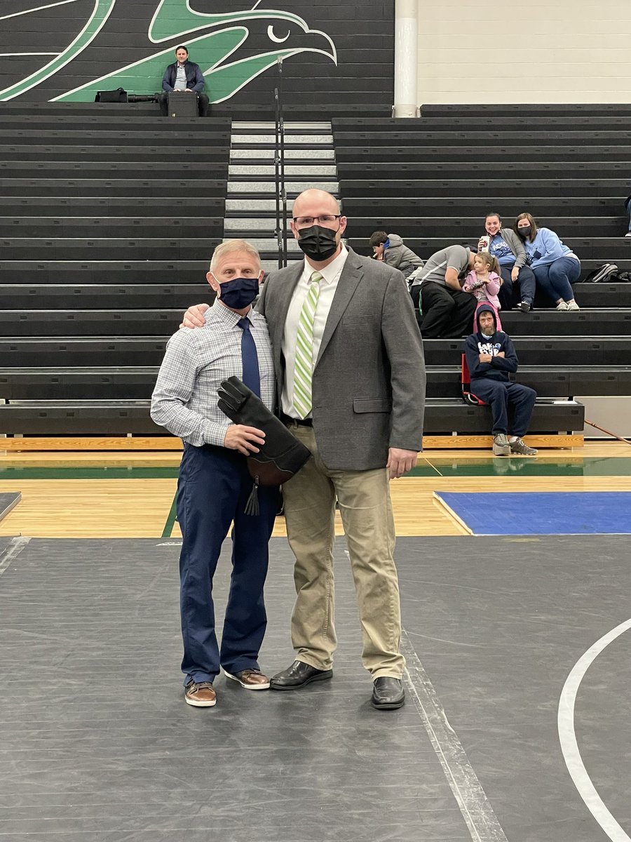 SHSFalcons's tweet photo. We welcomed back Coach Mayabb tonight & honored him for his work, dedication to the sport & for building @StaleyWrestling foundation
#StaleySteelCo #ForeverAFalcon
@NKCS_AD @NKCSchools @Northmen_AD @StaleyCagers @kkooi42 @StaleyPrincipal https://t.co/HgWQtA9zAC