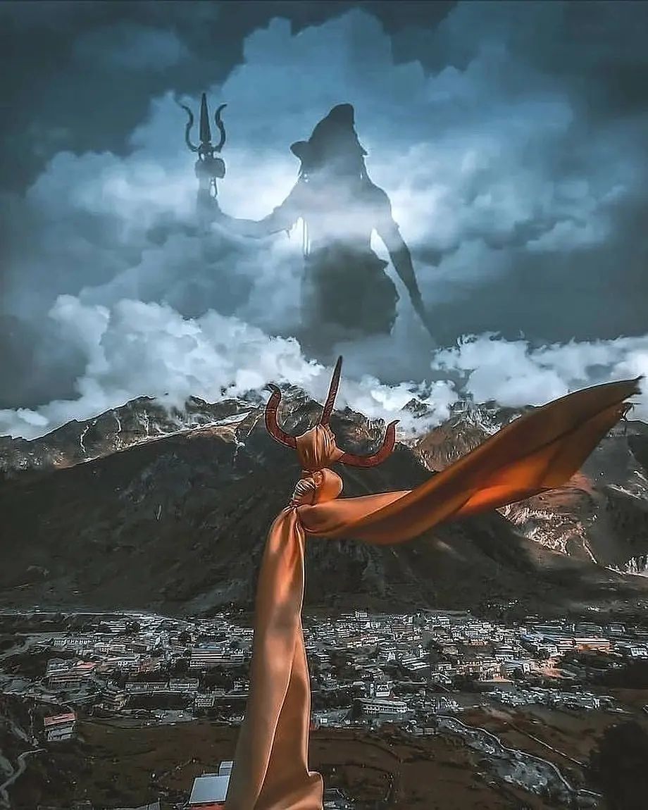 Anuragd5496's tweet photo. जब भक्ति और विश्वास अधिक हो जाते हैं तब चमत्कार खुद हो जाते हैं 🙏🏼✨ https://t.co/T2gJBR8hbJ