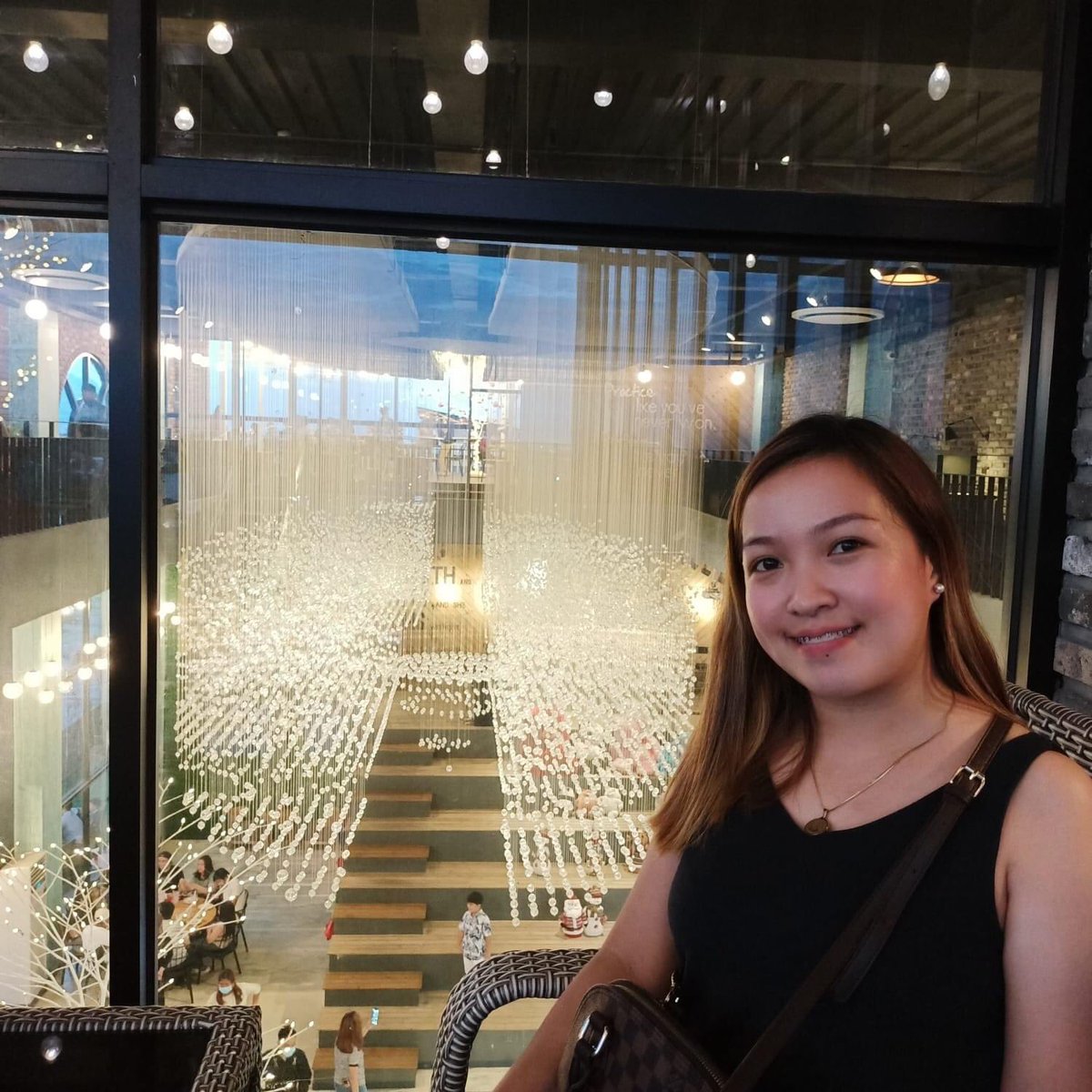 marijosaaa's tweet photo. Sky Garden ❤️✨ https://t.co/Xa80eqRPxA
