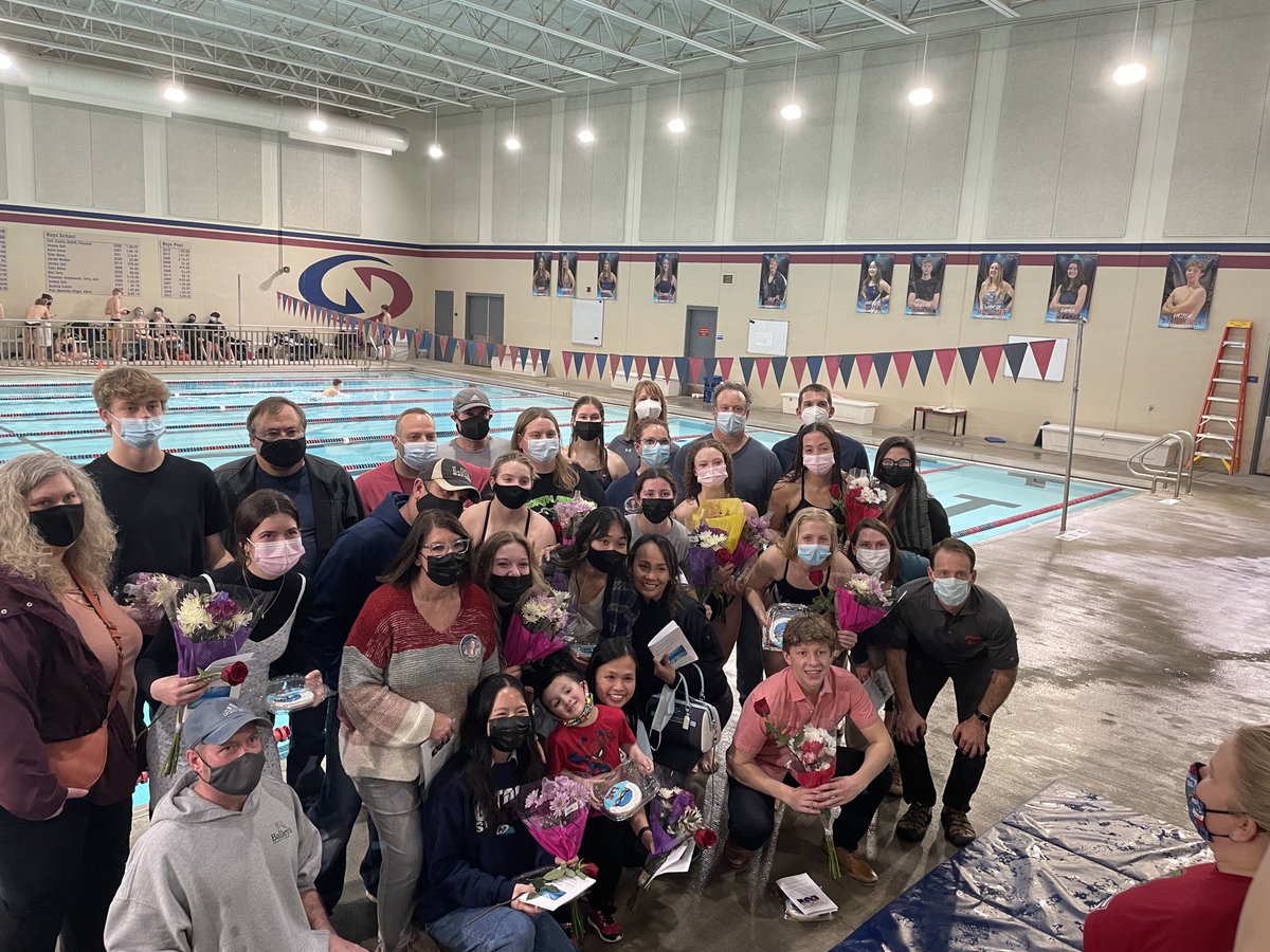 lnsathletics's tweet photo. Thank you Seniors! 🐊🏊‍♂️

It’s been a pleasure watching you all grow and compete. https://t.co/5bFMMtJViL
