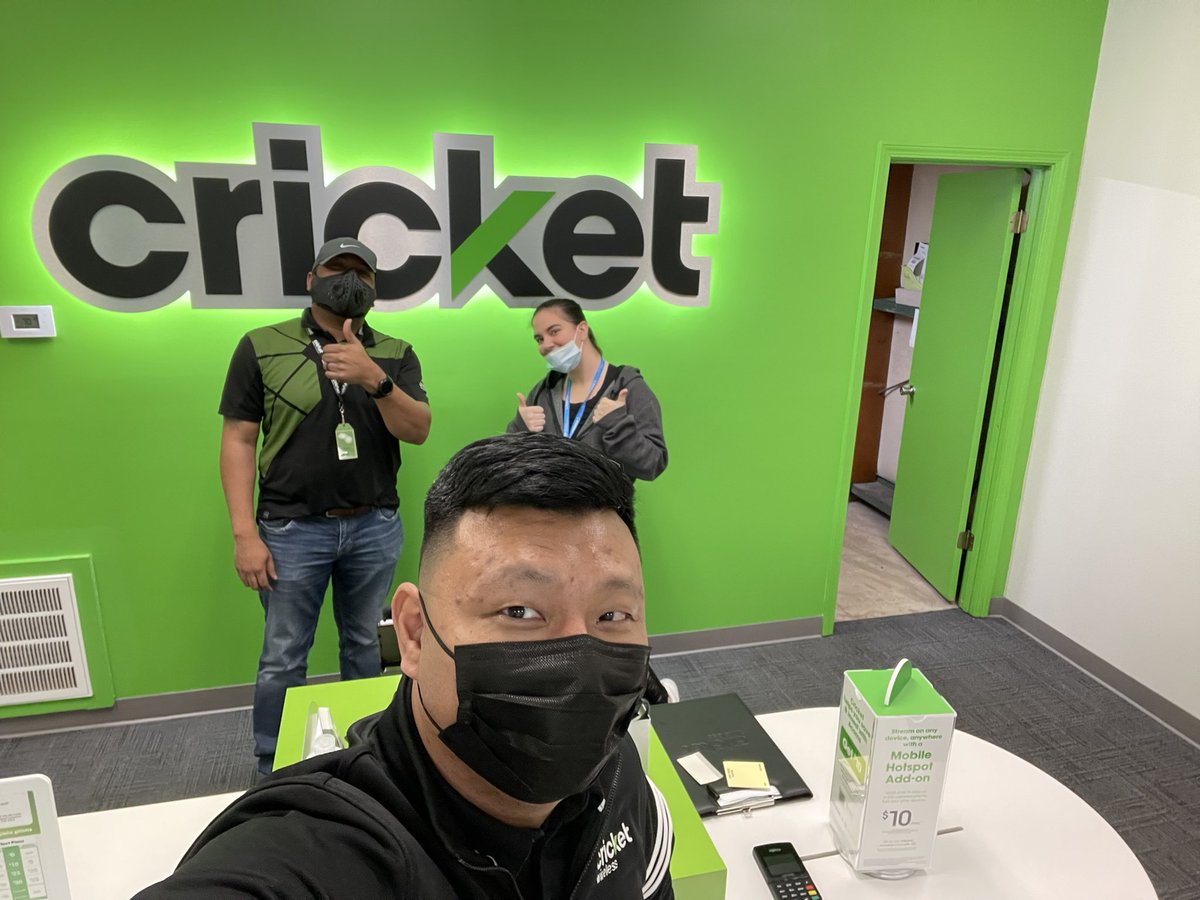Growing AT&amp;T prepaid across the Gulf with our newest Cricket door in Iuka, MS.