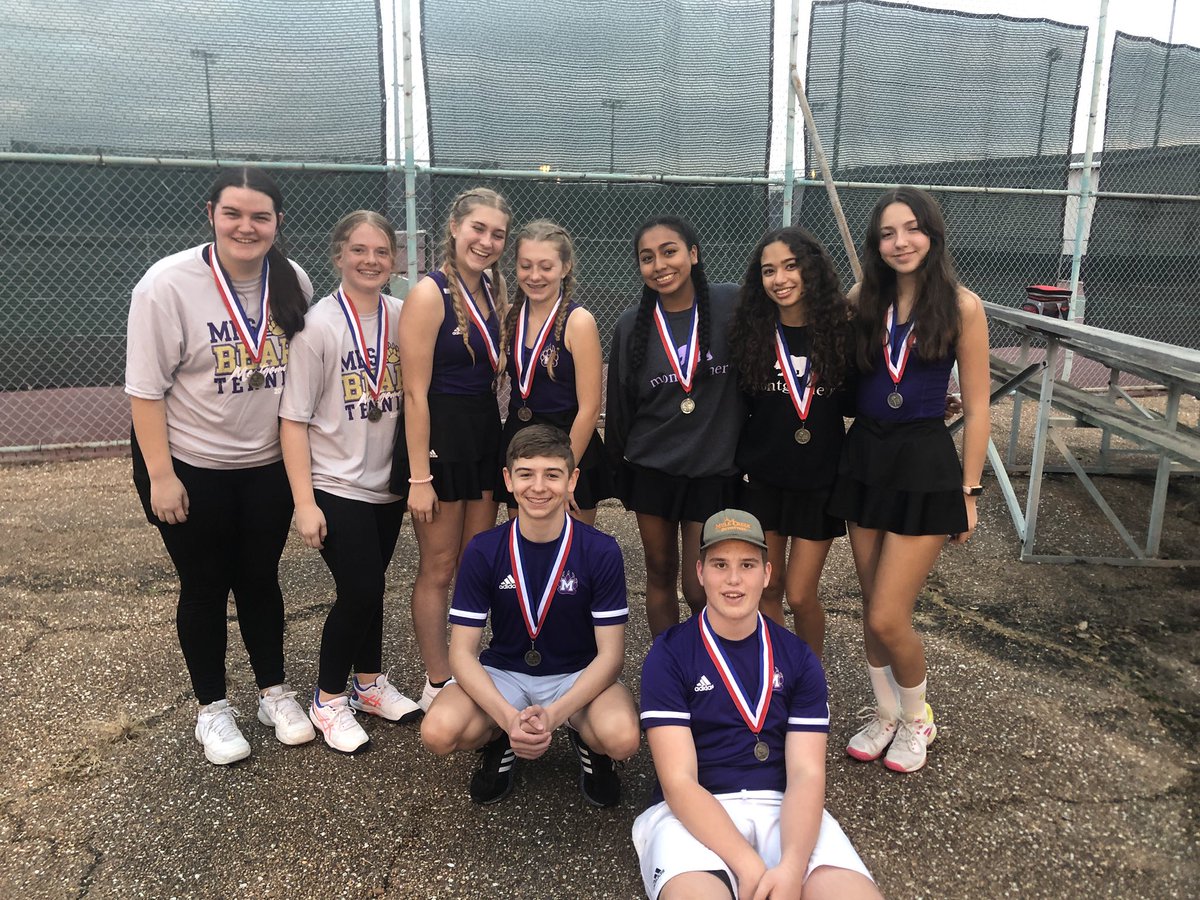 MHSTennis4's tweet photo. Montgomery bears did it again. JV tournament was a success. 🥇 girls doubles B and C and boys doubles. 🥈 girls singles. 🥉 girls A doubles! Let’s go 🐻! 🎾 https://t.co/QO129VjaY1
