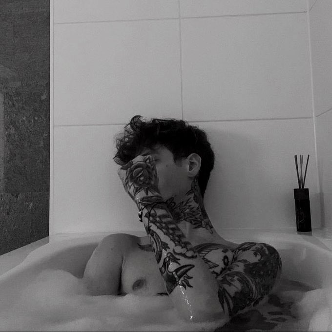 liebretgs's tweet image. so this is the view?