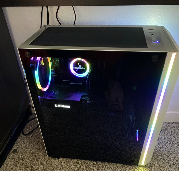 My gaming pc came today. Feels good to be back on pc ngl. https://t.co/pnvCEpEYLM<a href="/tag/newprofilepic"class="tags"><span>#newprofilepic</span></a>
