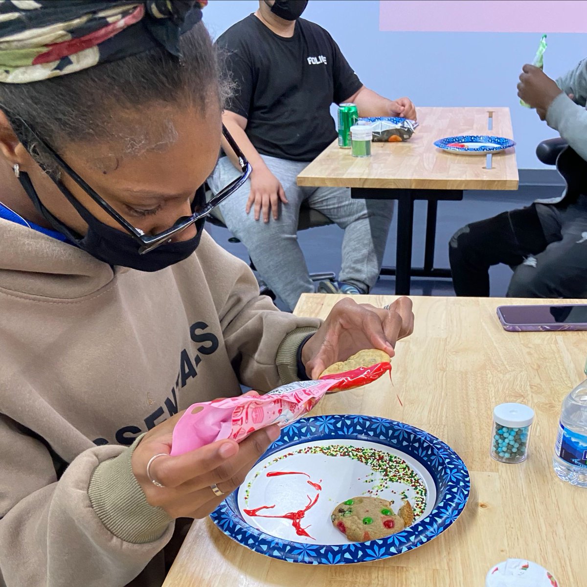 ACT_Chicago's tweet photo. Our Austin Thrive monthly email includes a holiday party for the youth we work with, how we're supporting the community-led #AustinForwardTogether plan, & welcoming a new intern. #Chicago #Westside https://t.co/QFq6Dbnf9L https://t.co/97i14zZVBW