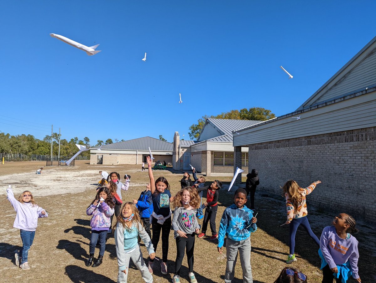 3..2..1.. Blast off! Learning about forces has kept 2nd grade grounded. #vcsscientists <a href="/ForestLakeVCS/">Forest Lake Elementary School</a>