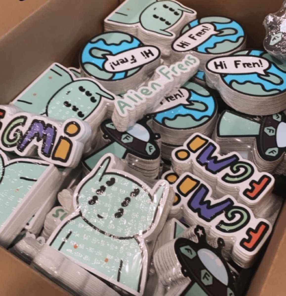Yay can’t wait for my alienfrens merch. Even more excited for those stickers! <a href="/alienfrens/">alien frens</a> 
#frens #alienfrensmerch