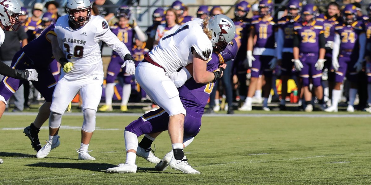 It all starts up front!!! 🦅🏈 

#TheExperience #d3fb #DoubleShotThursday