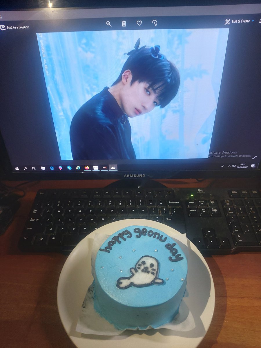 imgeonunoona's tweet photo. My beloved baby in the world💙💙💙

HAPPY BIRTHDAY GEONU

#OurBrightestStarGEONU
#0202_GEONU_DAY
#건우야_생일축하해
#건우야_2222년까지_함께해
@JUSTB_twt @JUSTB_Official https://t.co/KHbkKgAUR9