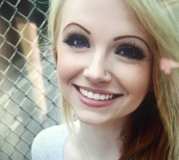 ❁ SHIPPING CALL ❁

✾ Ships SS
✾ Character is 21+
✾ Ships with males and females
✾ Ships with Chem 
✾ DM if interested 
✾ ♡ and 🔁 to spread the word