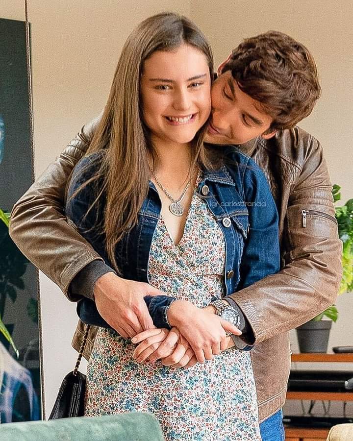 charleimylover's tweet photo. #LaNietaElegida
HASTA SIEMPRE LNE ❤️ 
Cuanto los voy a extrañar 🥺😭 https://t.co/fVlcxsFUhW