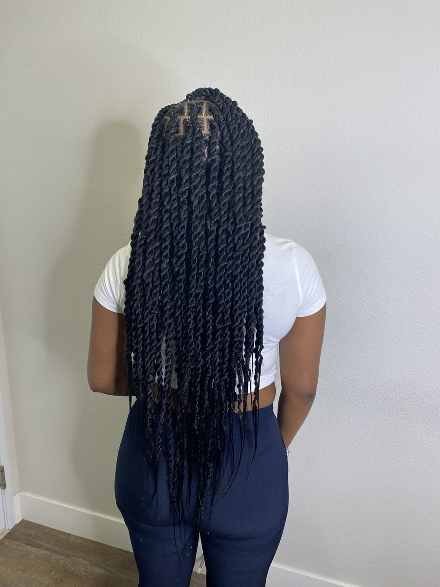 iamgiaa__'s tweet photo. #Senegalesetwists #softlocs #knotlessbraids https://t.co/nbWZuJ06Qd