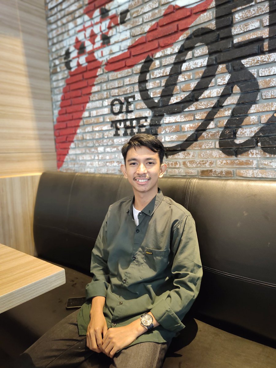 rahmatsyaid_12's tweet image. Senyum adalah ibadah😀🤭
#Tweeter #lfl #Viral #indonesia