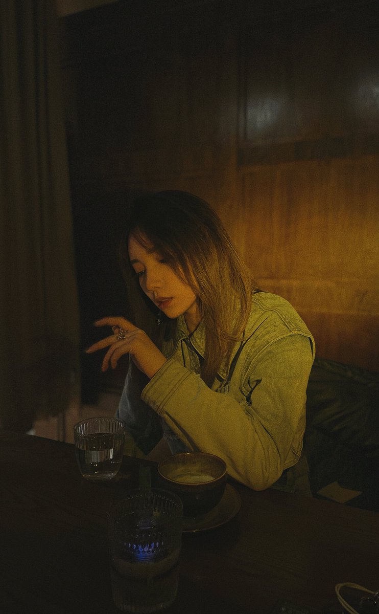 suruiqisource's tweet photo. [📸] 220202 — Su Ruiqi Weibo Update via Oasis (2/2)

🐺 🌆 # New year and new departure # Sharing some atmospheric photos~

Su SOTD : Sanna Nielsen "Undo" https://t.co/QMizUgehCI