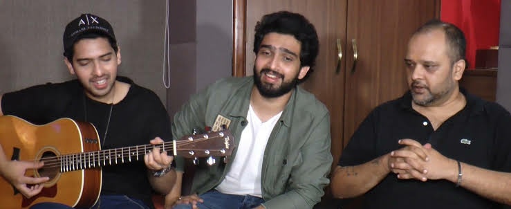 FilmyGalaxy.com tweet media