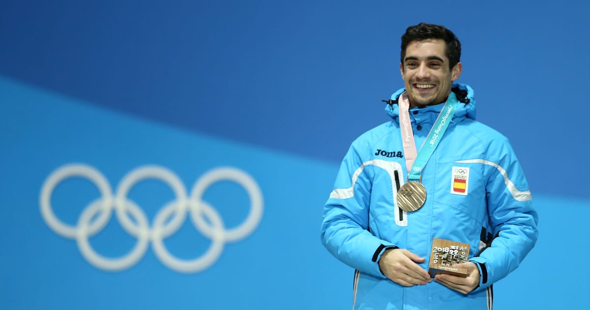 🥉 La última medalla de nuestro deporte en los Juegos Olímpicos de invierno fue un premio.

A una carrera. 🌟
Al talento.✌️
Al amor. 😍
Y a los deportistas infatigables. 
<a href="/javierfernandez/">Javier Fernandez</a> siempre será #ElCorazónDeEspaña. ♥️🇪🇦
<a href="/fedhielo/">RFEDH</a>