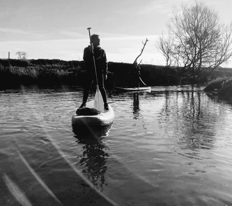 OneDeadBrit's tweet image. 5 miles paddle boarding with the club SUP Bath...nineteen of us at the weekend...beautiful