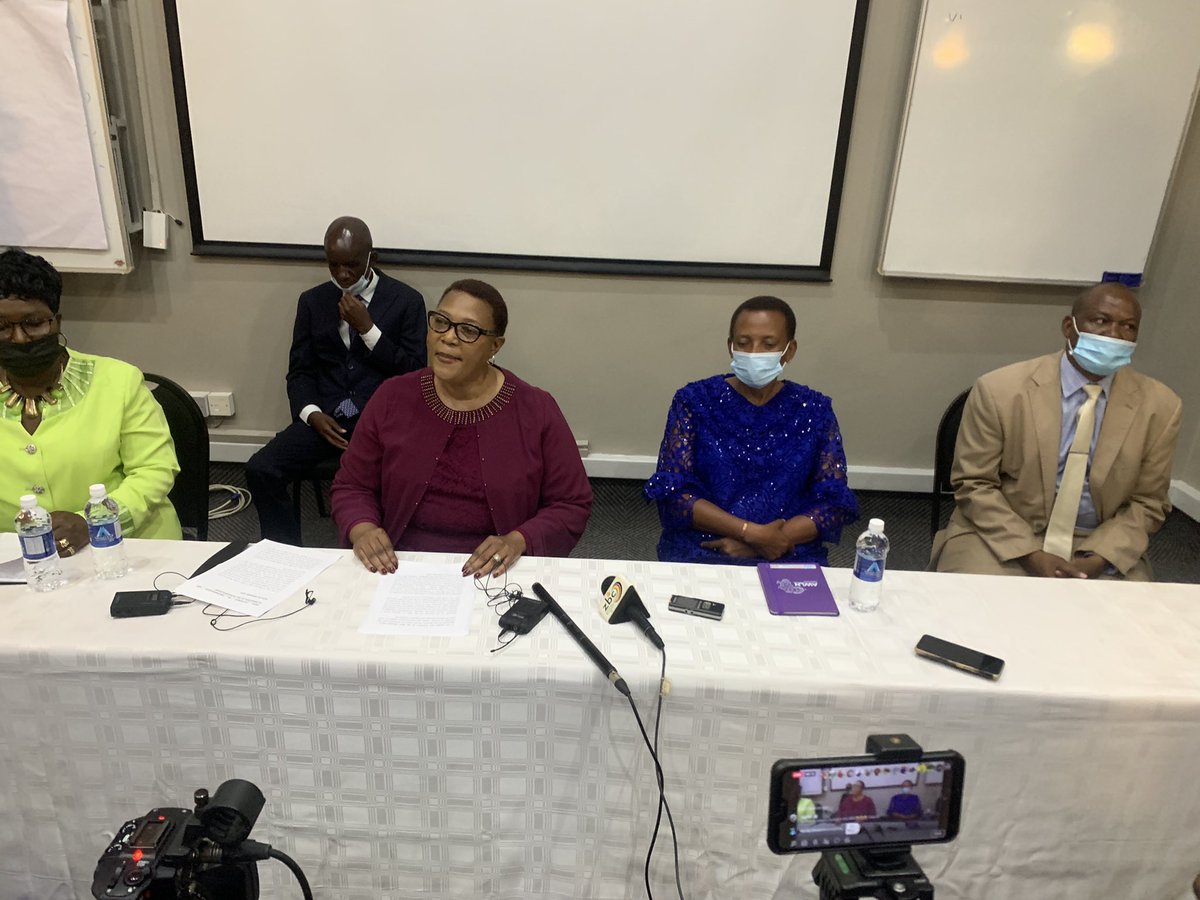 HStvNews's tweet image. #Justin @DrThoko_Khupe recalled from parliament “I was recalled from parliament through fedex,” she says